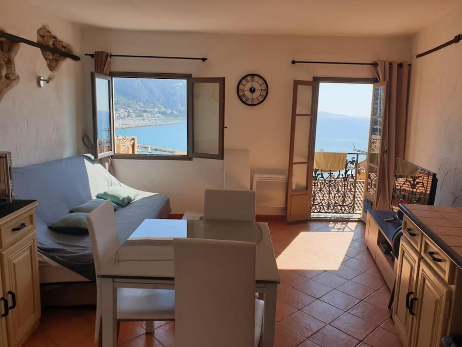 Duplex Vue Mer 50M De La Plage Des Sablettes مينتون المظهر الخارجي الصورة
